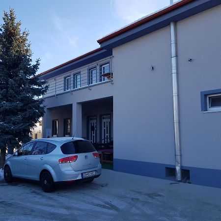 Ubytovanie House กาลันตา ภายนอก รูปภาพ